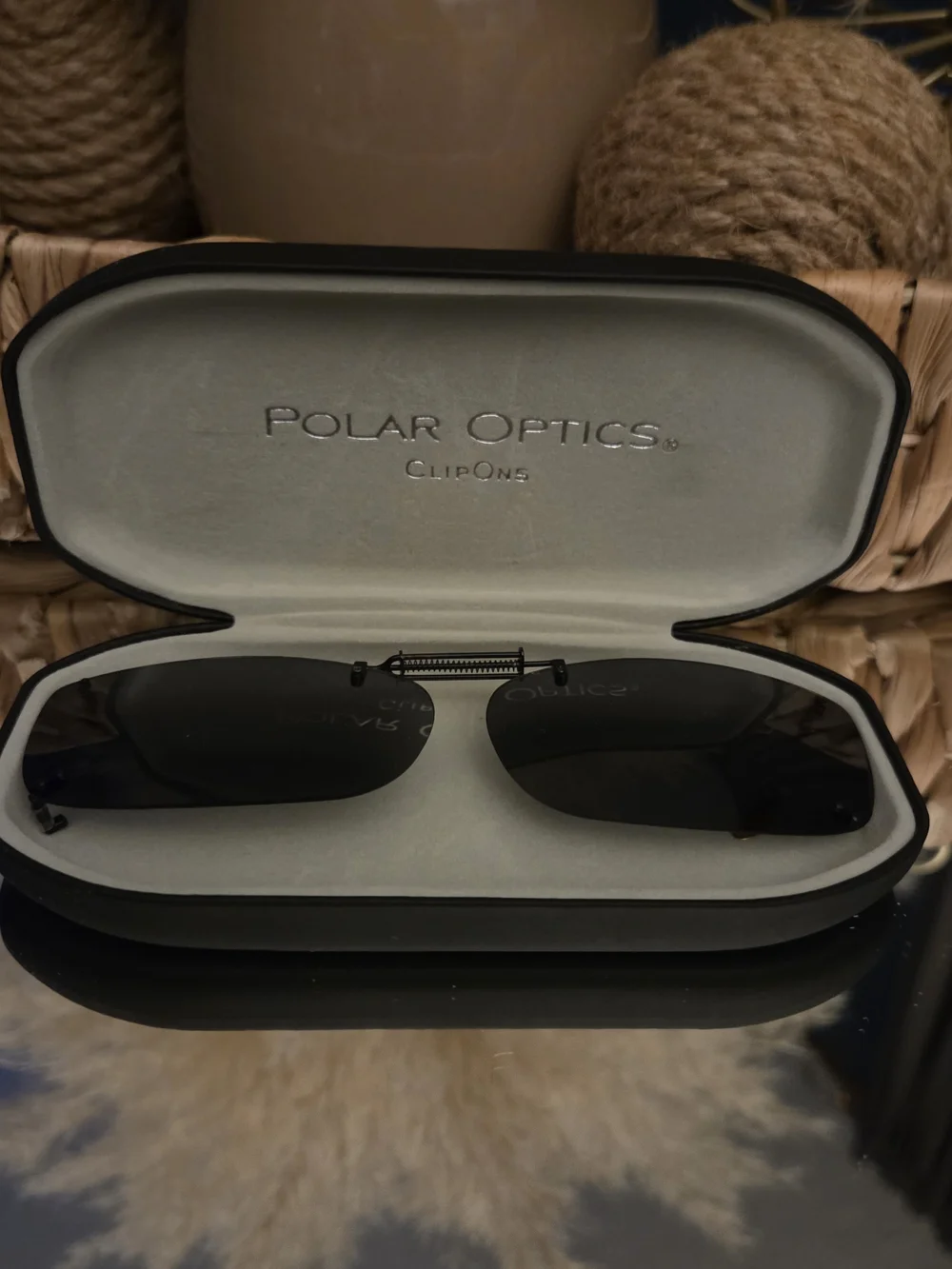 Vintage Polar Optics Clip-On Sunglasses Polarized Black Frameless Shades w/ Case
